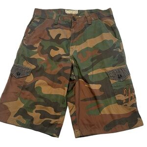 Royal Linx Men’s 36 Green Brown Camo Stars Stripes Skater Shorts Y2K Street‎